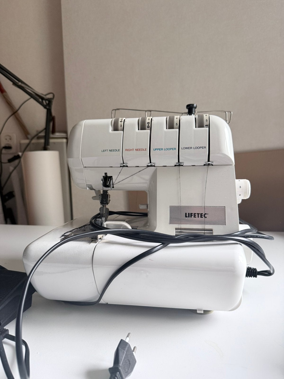 Lifetec 4-draads Lockmachine, Ophalen, Gebruikt, Lockmachine, Overige merken