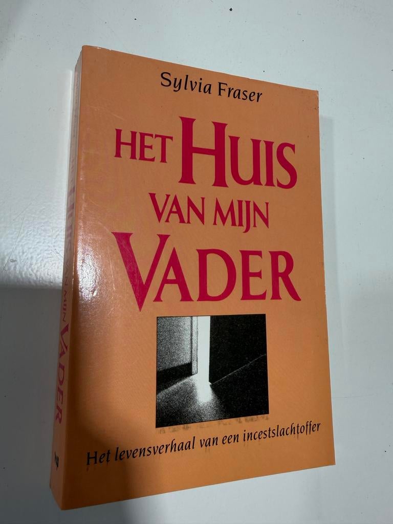 Het Huis van mijn Vader - Sylvia Fraser, Ophalen of Verzenden, Gelezen, Overige