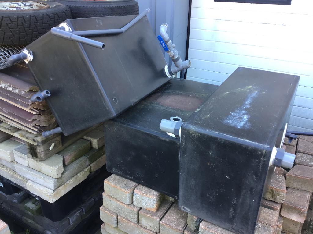 Gratis watertanks, 75 tot 150 liter, Ophalen, Gebruikt, Kunststof
