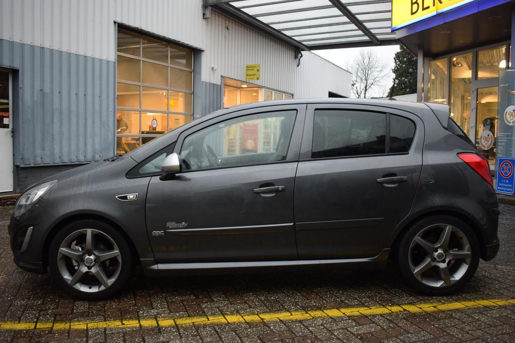 Opel Corsa 1.4-16V Cosmo OPC line (bj 2012), Auto's, Voorwielaandrijving, Gebruikt, 49 €/maand, Bedrijf