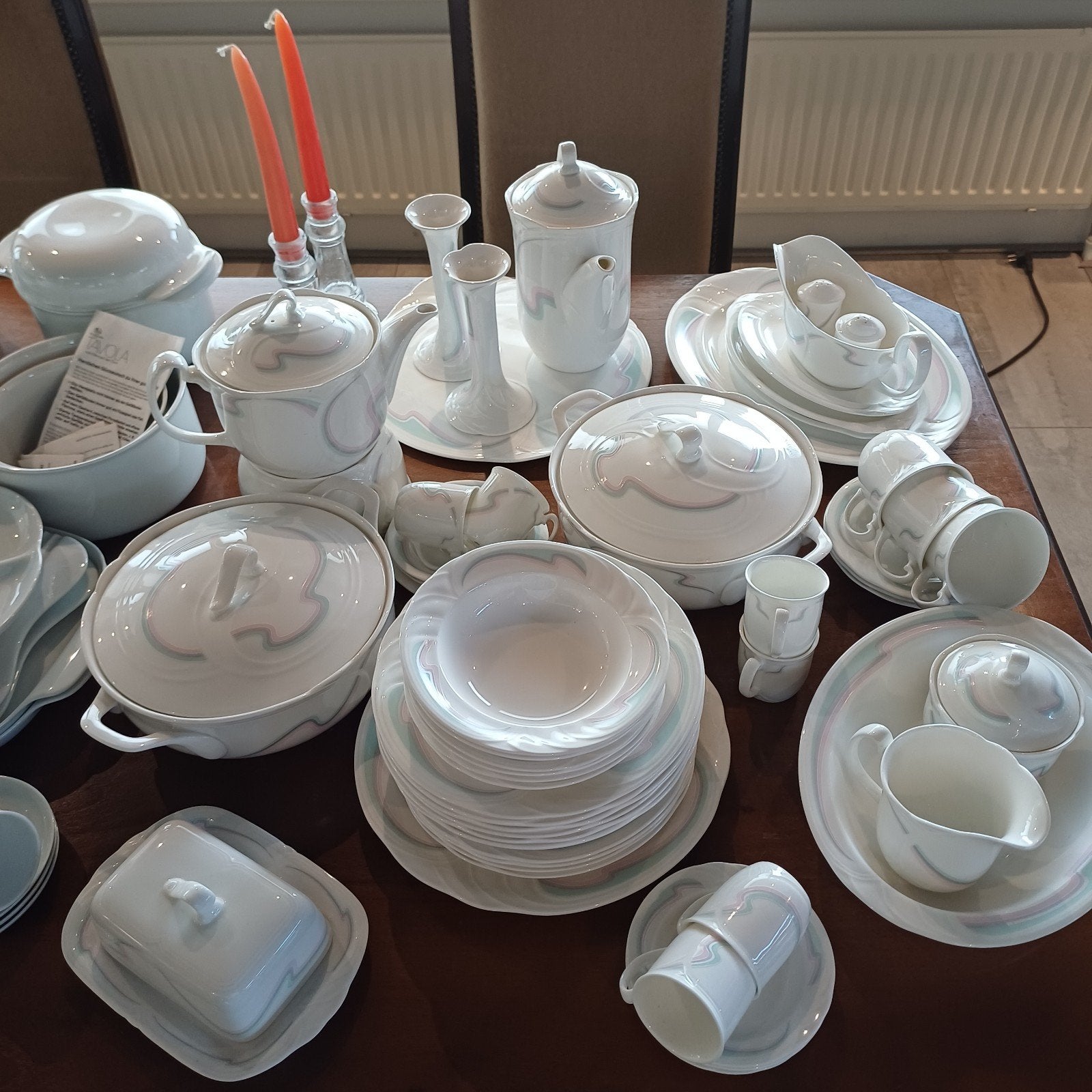 Royal Albert servies Aurora, Ophalen of Verzenden
