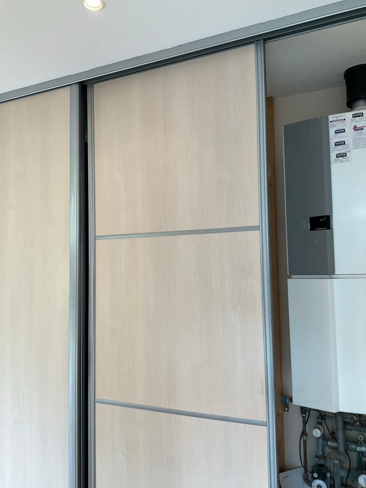 Schuifdeurkast op maat - Licht hout met aluminium, Ophalen, Gebruikt, 200 cm of meer, 200 cm of meer