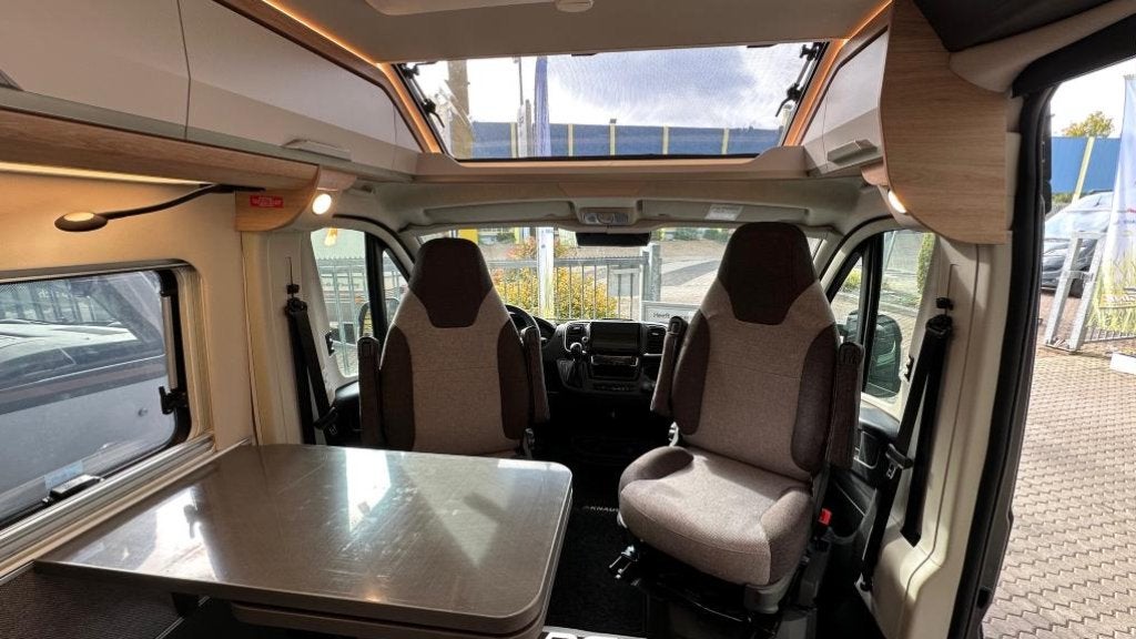 Knaus Boxlife 600 MQ PLATINUM SEL.  AUTOMAAT, Caravans en Kamperen, Automaat, Buscamper of Camperbus, Ringverwarming, ESP-stabiliteitscontrole