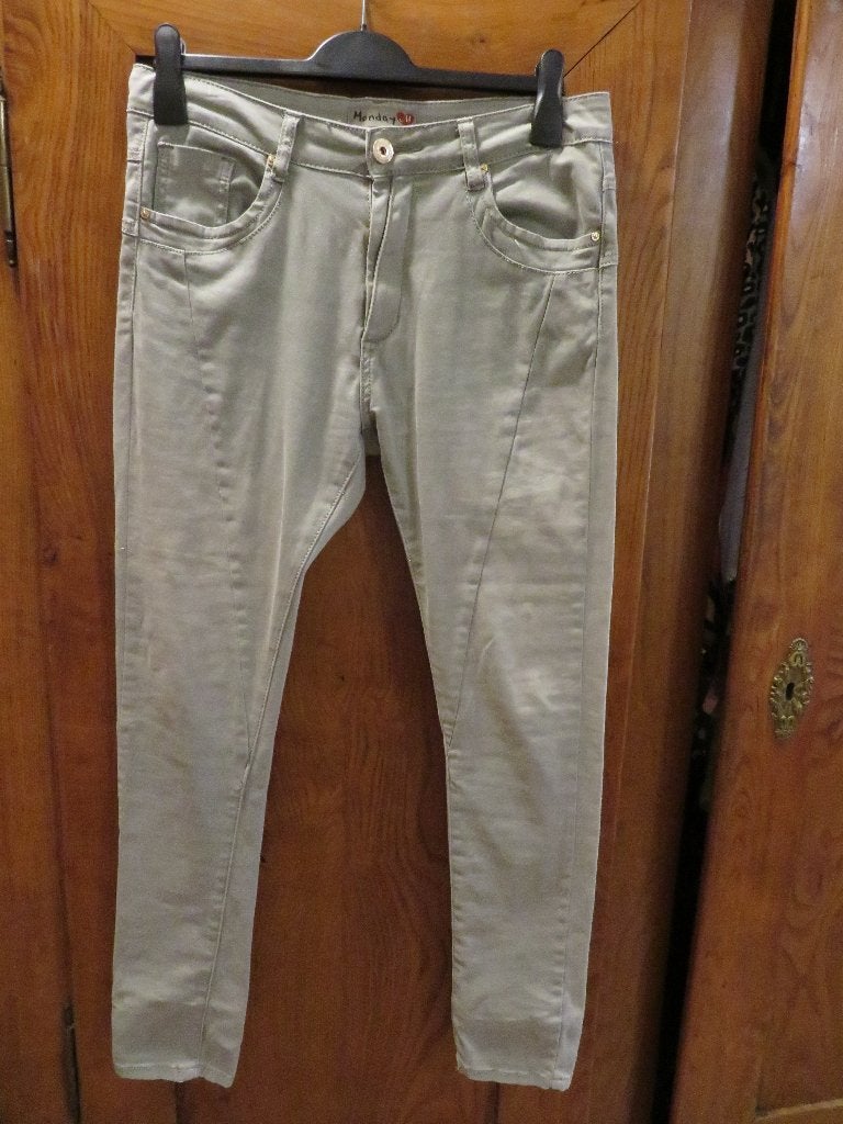 Dames broek Fashion Denim Monday maat 40 beige Z.G.A.N., Maat 38/40 (M), Beige, Ophalen of Verzenden, Zo goed als nieuw