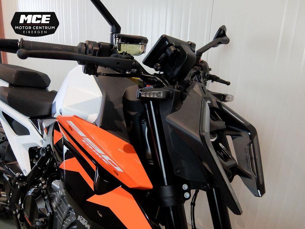 KTM 990 DUKE (bj 2026), Motoren, 2 cilinders, KTM, Motorrijbewijs A, Bedrijf