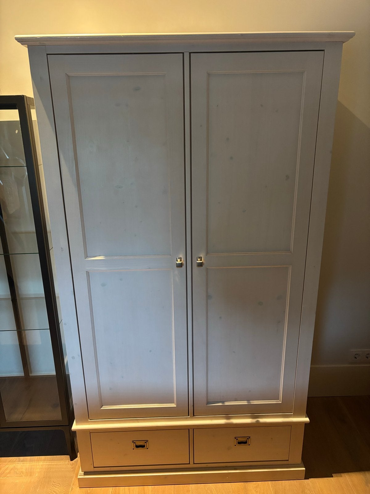 Complete set Alta Meubelen: kast, bureau en nachtkastje, Ophalen, 100 tot 150 cm, Zo goed als nieuw, Met lade(s)