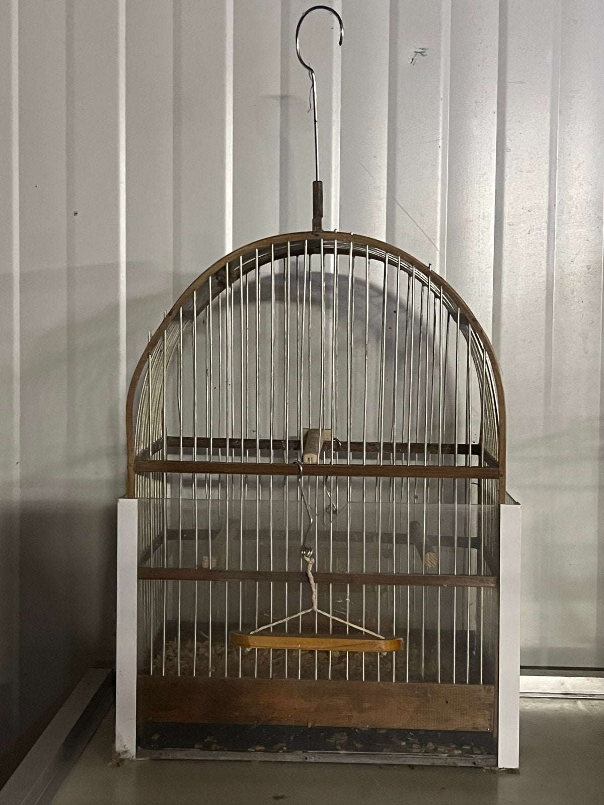 Surinaamse vogelkooi met opvangbak, Ophalen of Verzenden, Zo goed als nieuw, Overige materialen, Vogelkooi