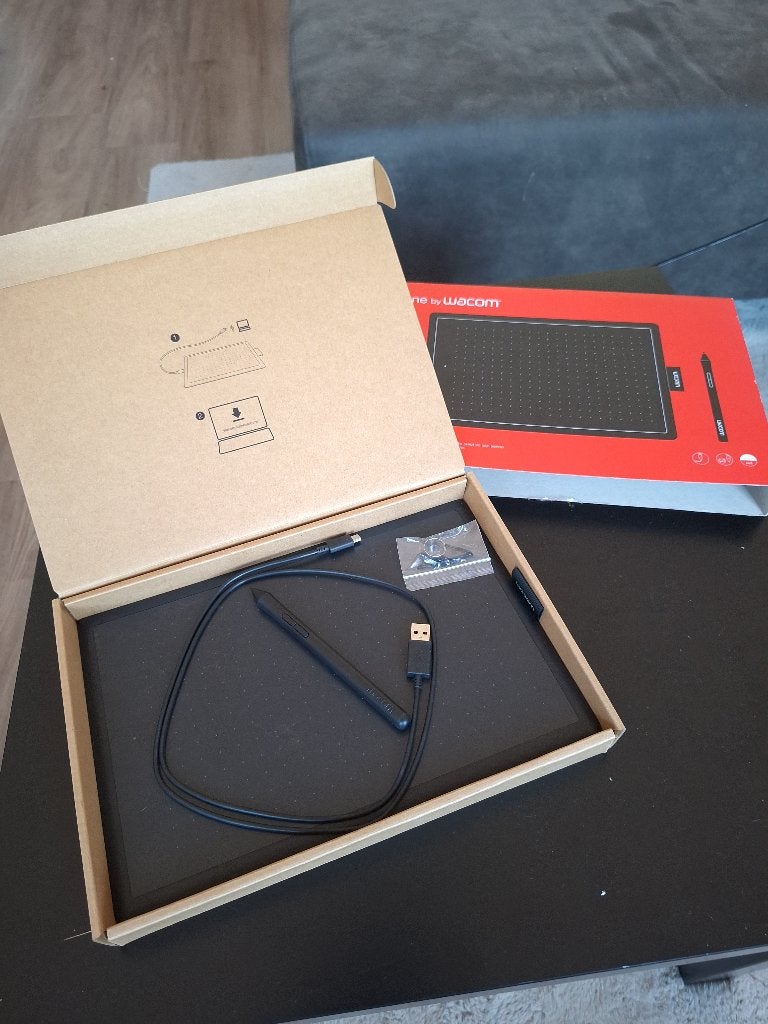 Wacom Tekentablet Zwart – Ideaal voor Digitaal Tekenen, Ophalen, Zo goed als nieuw, Bedraad, Wacom Intuos