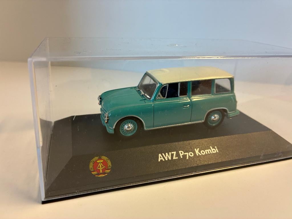 27457: AWZ P70 Kombi - Atlas 1:43, Hobby en Vrije tijd, Modelauto's | 1:43, Auto, Ophalen of Verzenden, Zo goed als nieuw, Bachsatztstr. 54 D 72131 Ofterdingen, Germany
