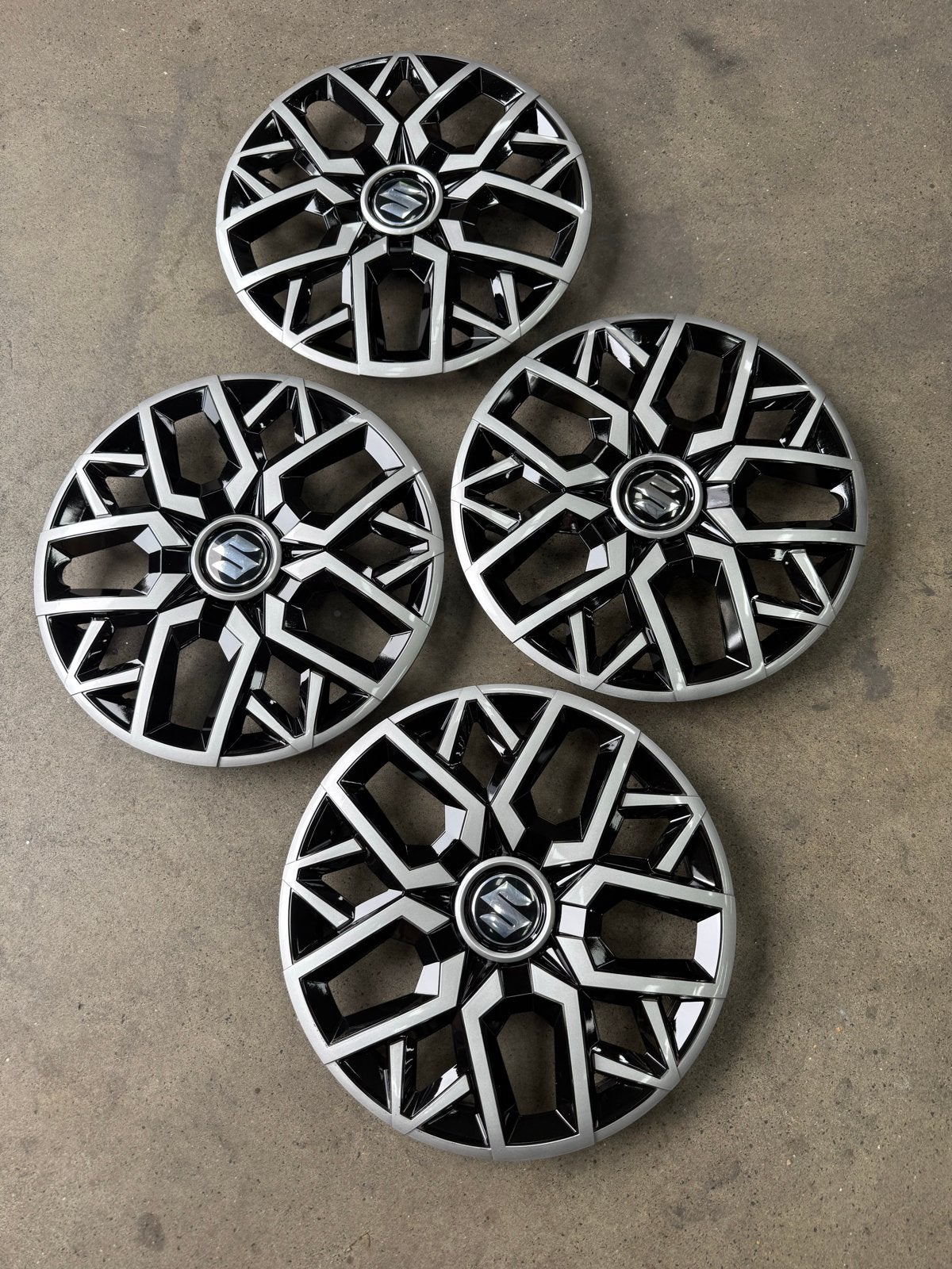 Set Suzuki wieldoppen 14 inch - Onbeschadigd, Ophalen of Verzenden, Nieuw