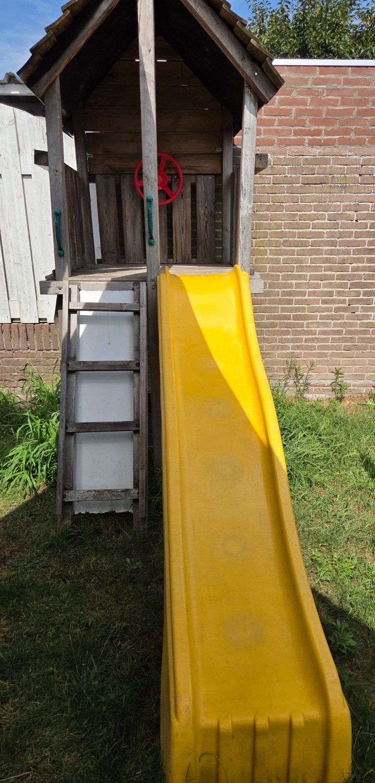 Speelhuisje met stuur, glijbaan en zandbak, Kinderen en Baby's, Speelgoed | Buiten | Speeltoestellen, Ophalen, Gebruikt, Zandbak