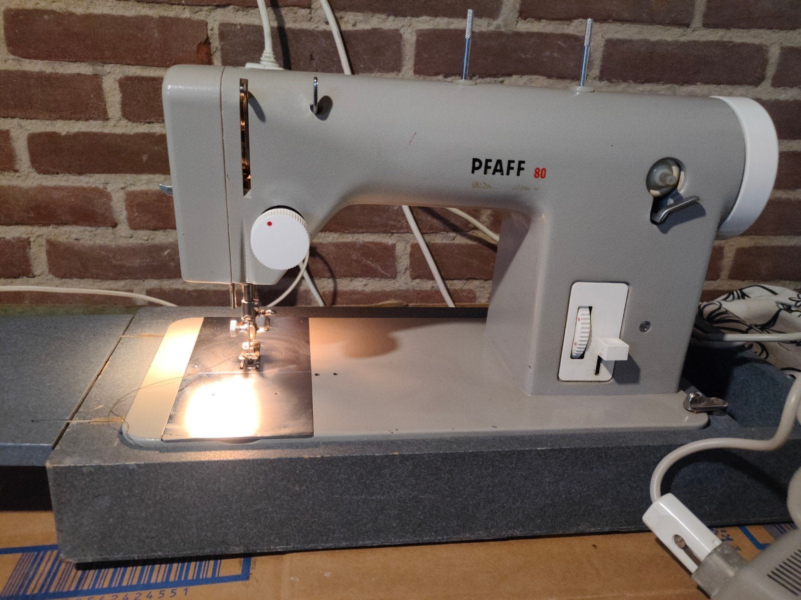 PFAFF 80 Sterk en degelijk in prima staat !!, Ophalen of Verzenden, Zo goed als nieuw, Naaimachine, Pfaff