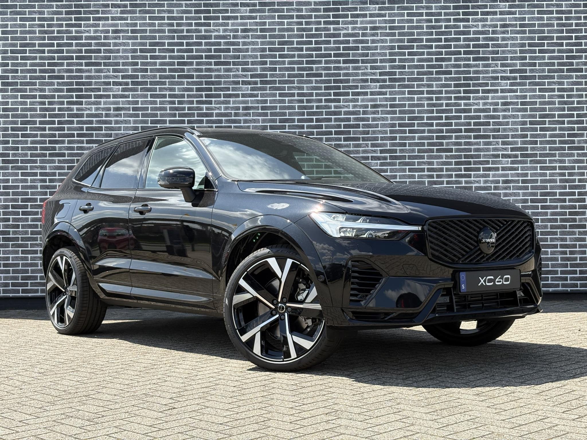 Volvo XC60 2.0 T8 Plug-in hybrid AWD Ultra Dark Exec. Ed. |, Automaat, 12 maanden, Gebruikt, Euro 6