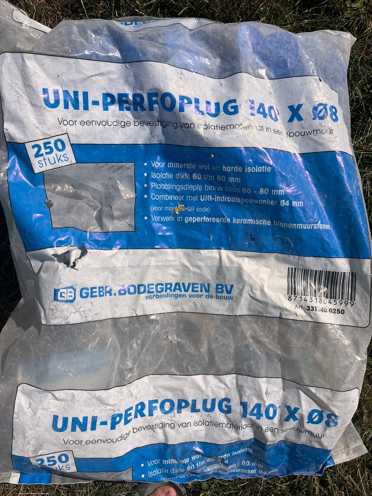 Uni-perfoplug 140x8 tbv bevestigen isolatiemateriaal, Doe-het-zelf en Verbouw, Isolatie en Afdichting, Ophalen, Zo goed als nieuw