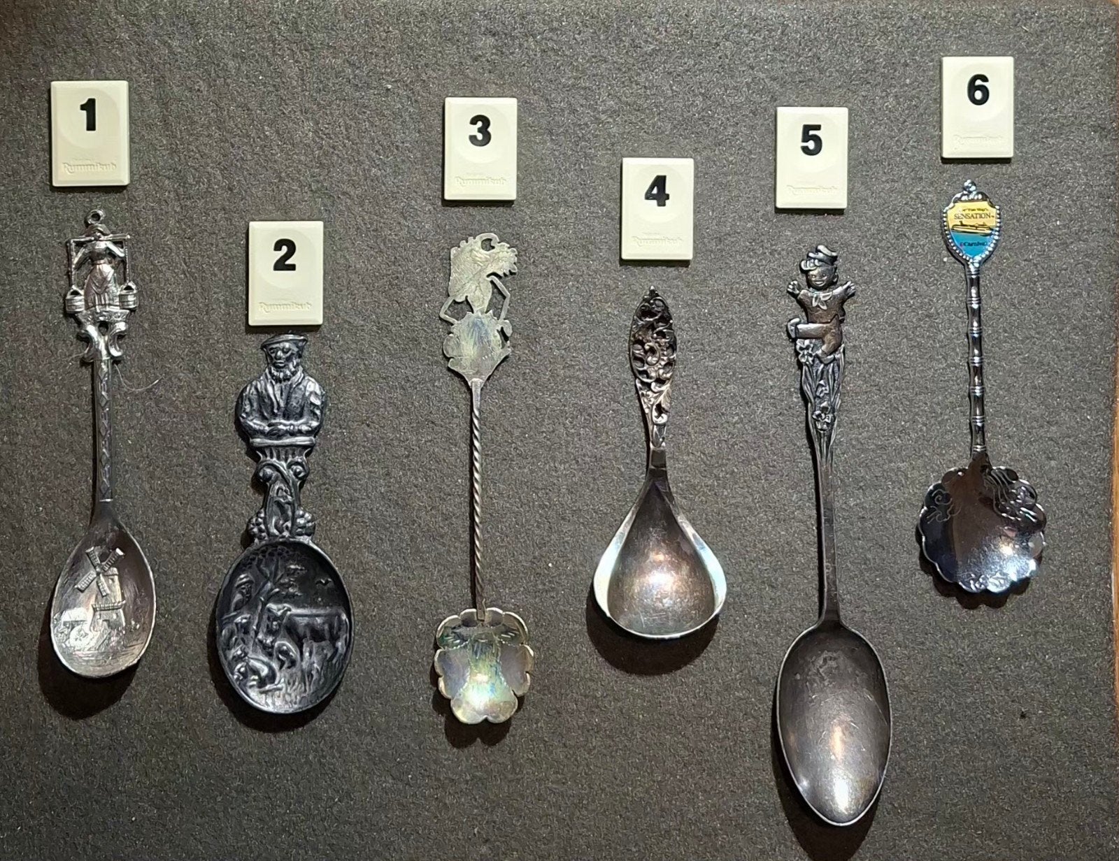 6 vintage souvenirslepels , tin ,Hollandse taferelen, Antiek en Kunst, Ophalen of Verzenden