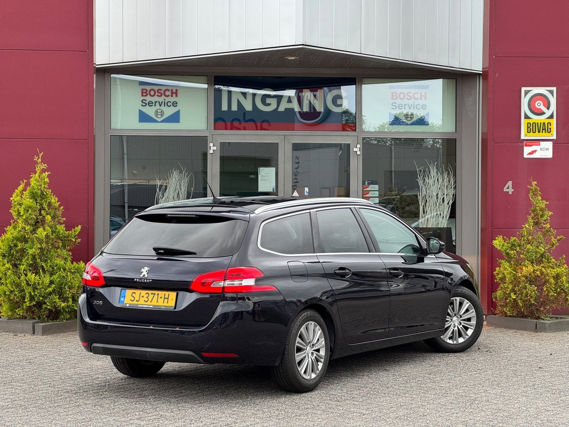 Peugeot 308 SW 1.2 PureTech | Massage stoelen | Pano | Cruis, Auto's, Voorwielaandrijving, Gebruikt, 1199 cc, Blauw