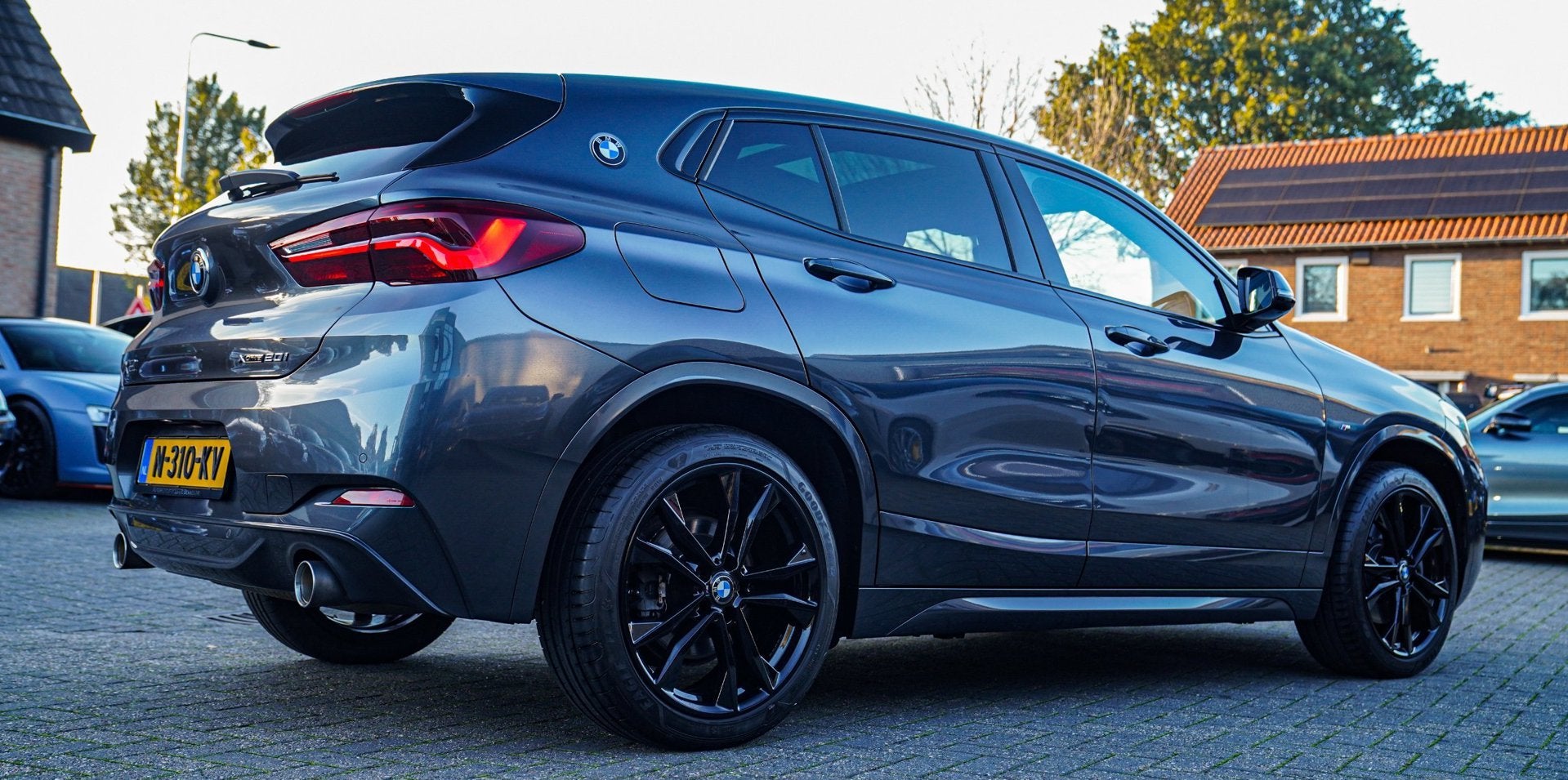 BMW X2 XDrive20i High Executive | Stoelverwarming | Panorama, Automaat, 1998 cc, Gebruikt, 4 cilinders