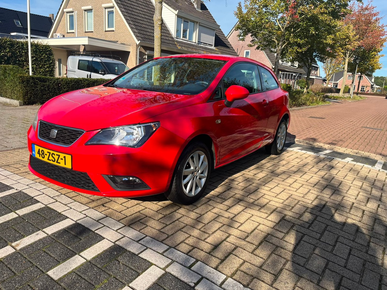 Seat Ibiza 1.2 TSI 2013 Rood | Navi | CarPlay | APK 02-2027, Voorwielaandrijving, Euro 5, Stof, 40 €/maand