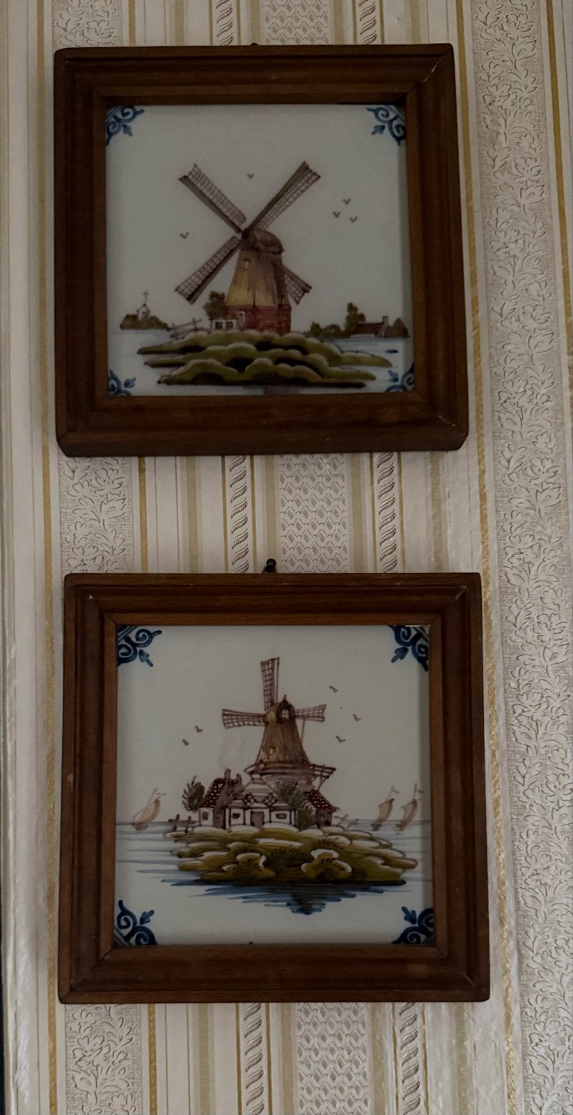 3 oude tegeltjes in eikenhouten lijstje, Antiek en Kunst, Ophalen of Verzenden