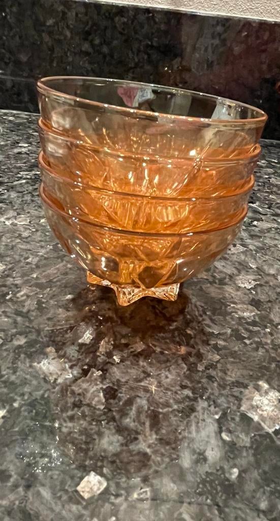 4x roze parelmoer glazen schaaltjes uit Frankrijk, Ophalen of Verzenden, Overige stijlen, Glas, Schaal of Schalen