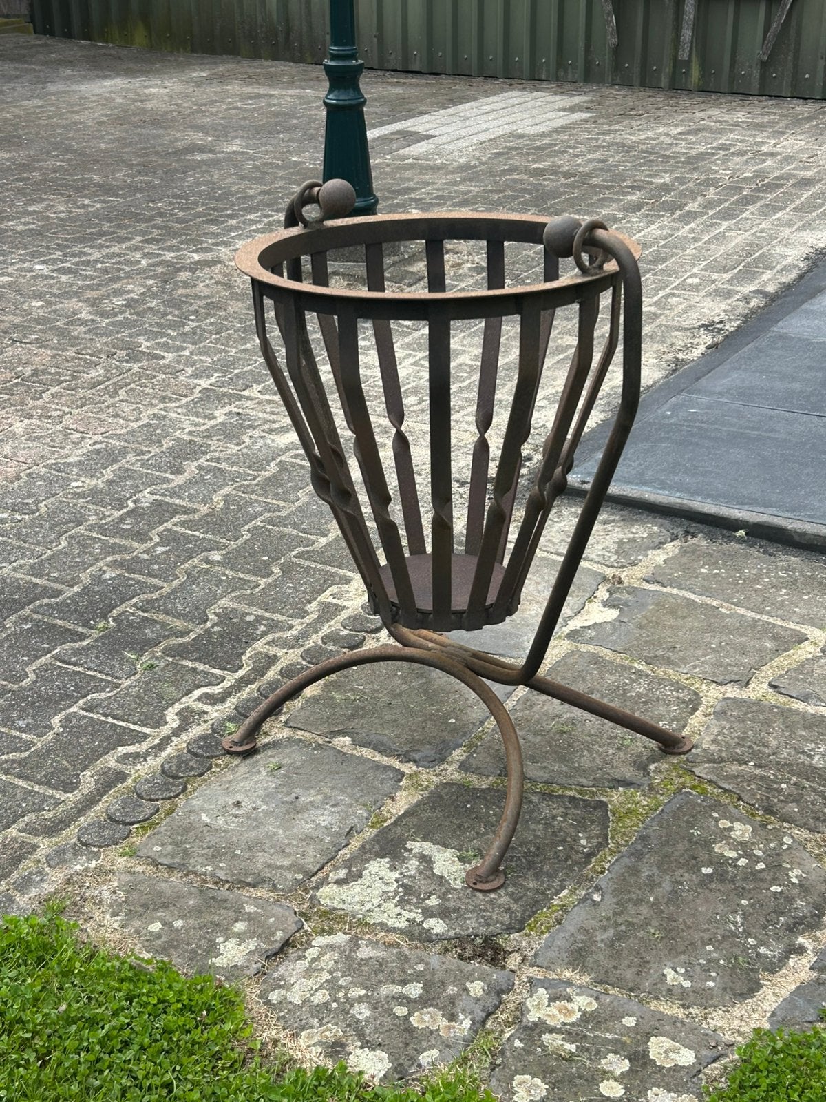 Mooie smeedijzeren vuurkorf, Tuin en Terras, Vuurkorven, Ophalen, Zo goed als nieuw
