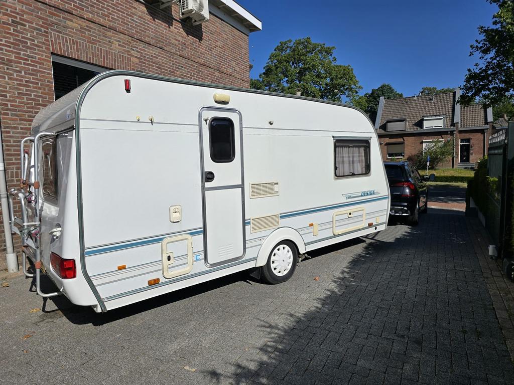 Hymer Eriba HyLander Design 430 - Compacte en complete carav, Caravans en Kamperen, Rondzit, Omvormbare zithoek, Tot en met 3