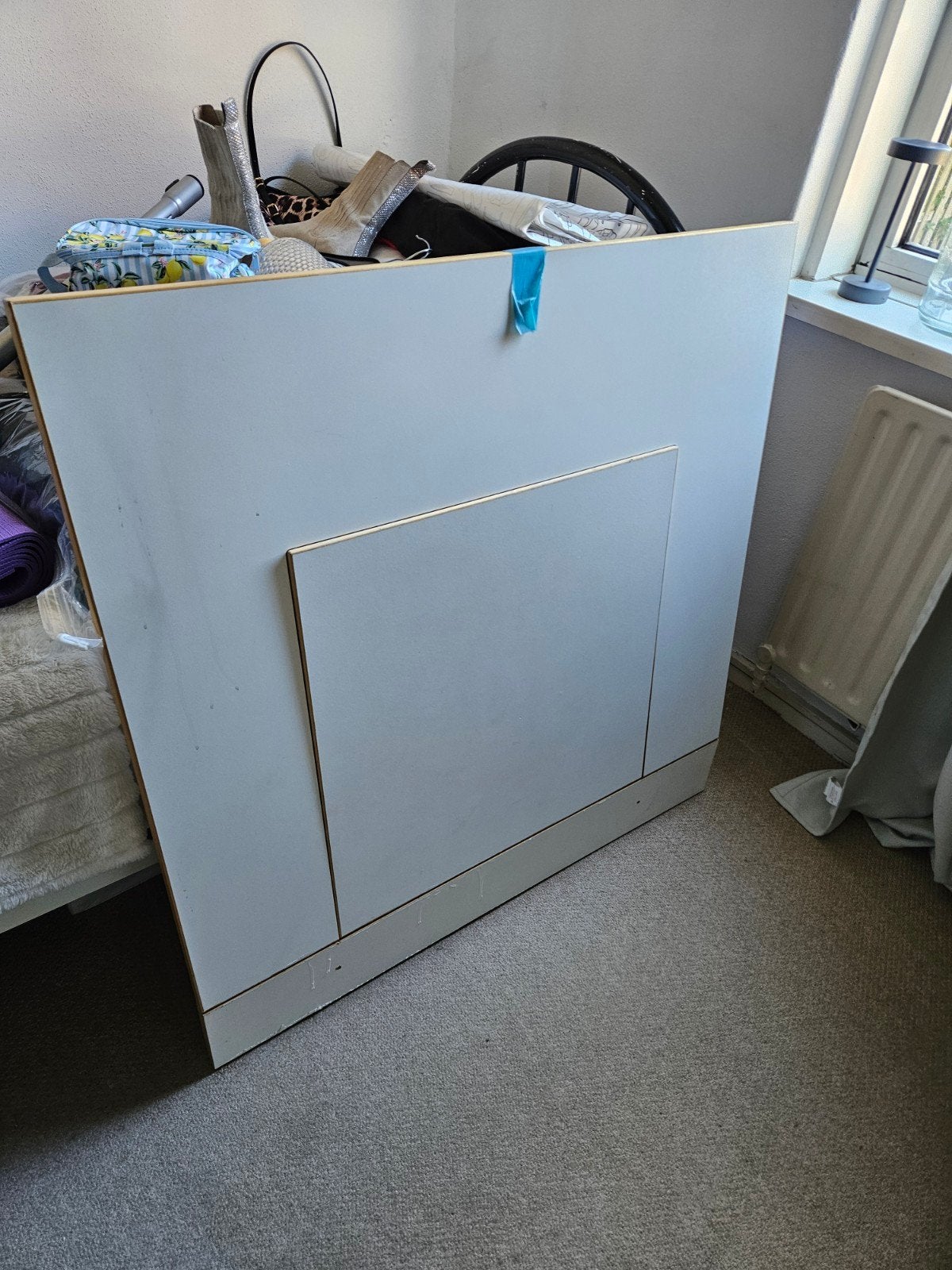 Opklapbare (muur-)tafel 1 x 1 m, Ophalen