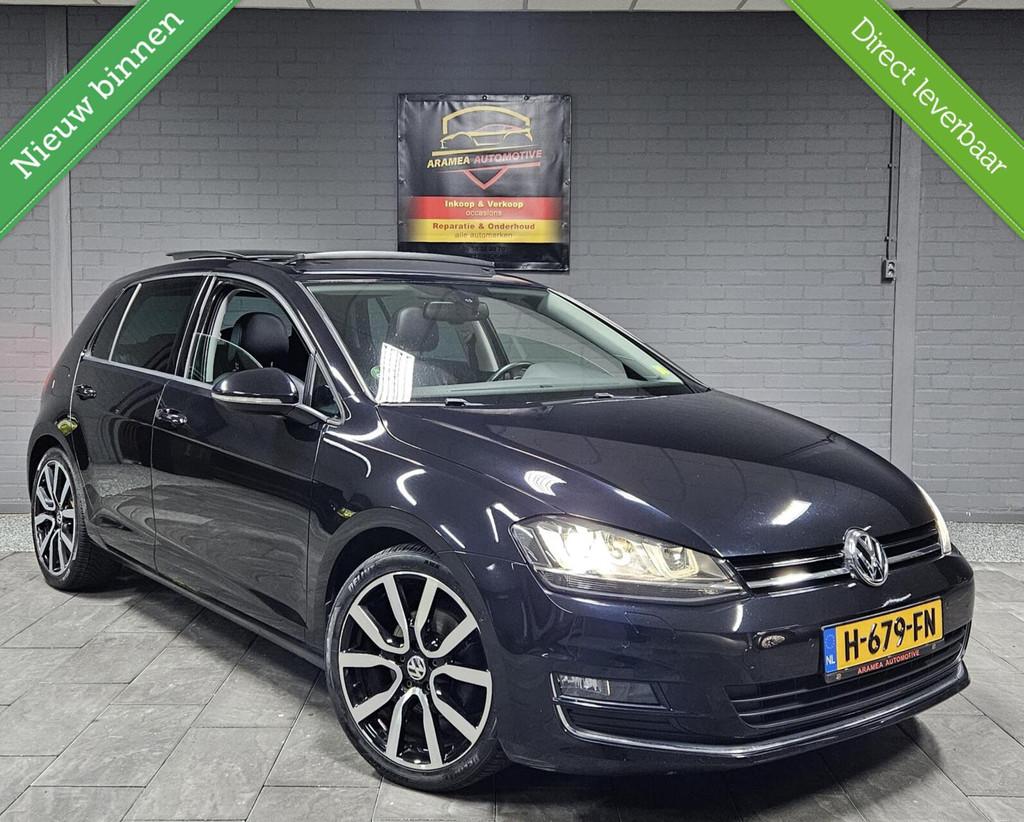 Volkswagen Golf 1.4 TSI DSG ACT Highline|PANO|NAVI|STOELVERW, Euro 5, Gebruikt, Leder en Stof, Zwart