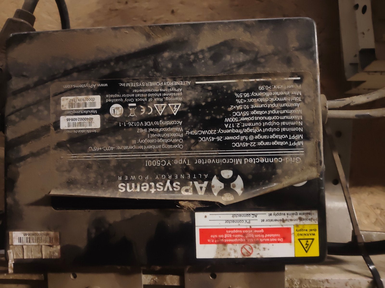 APSystems YC500i Micro-omvormer met zonnepaneel, Doe-het-zelf en Verbouw, Ophalen of Verzenden, Gebruikt