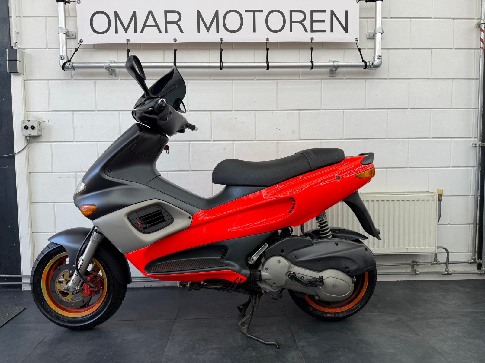 Gilera Runner 125cc 180cc, Bedrijf, Scooter