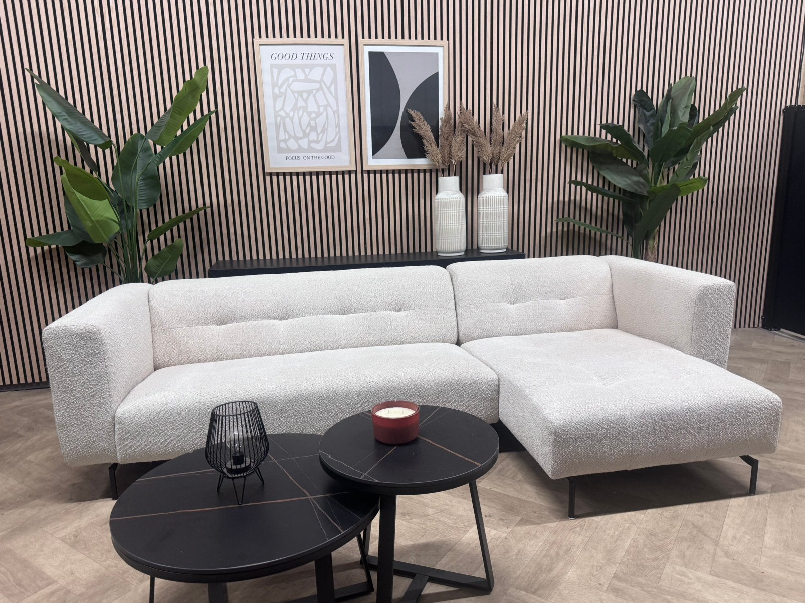 ZGAN BySIDDE Borre Bouclé Hoekbank - Créme - 285 x 145, Huis en Inrichting, Banken | Bankstellen, Zo goed als nieuw, Hoekbank