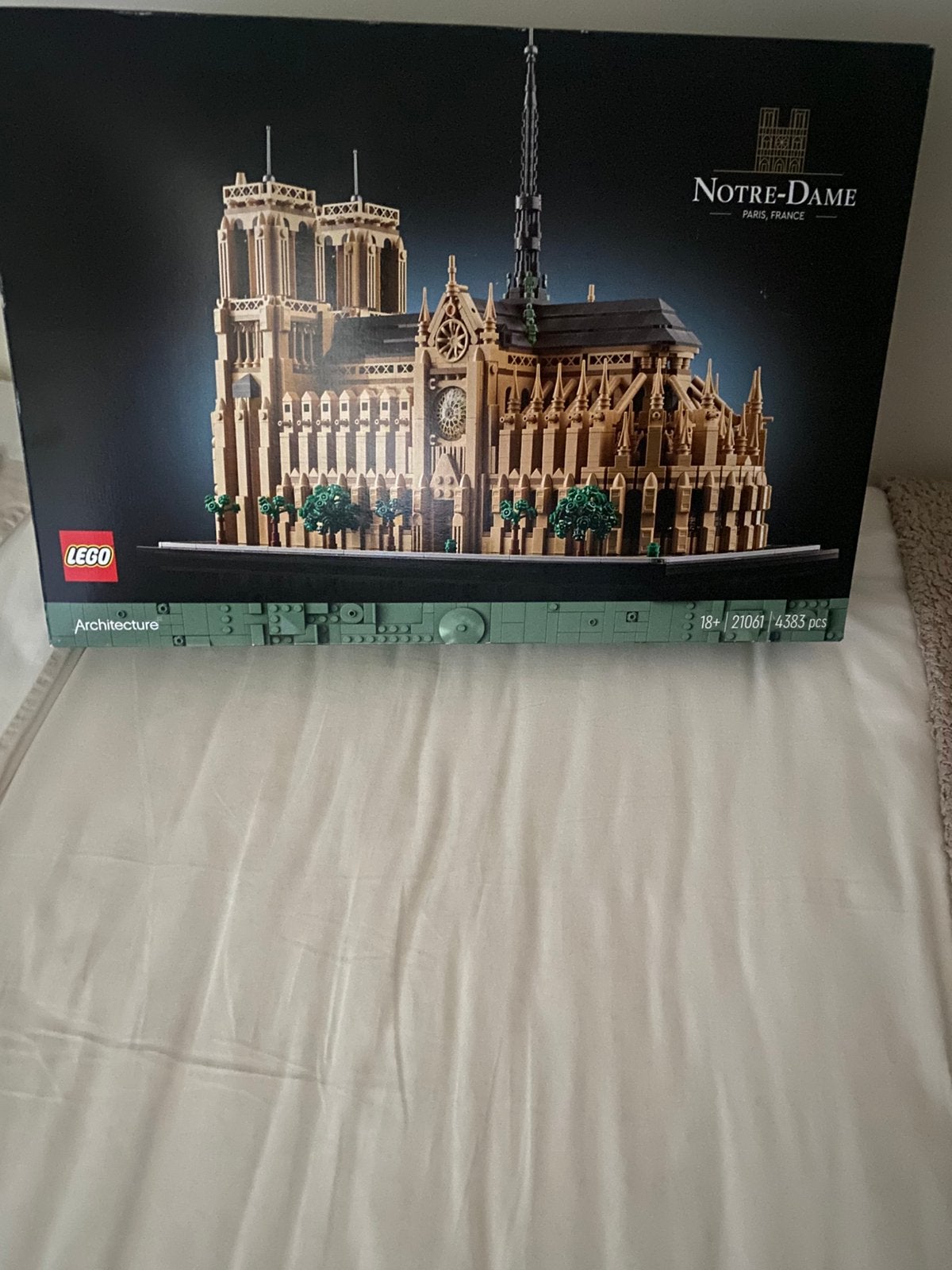 Lego Notre - Dame, Ophalen, Nieuw