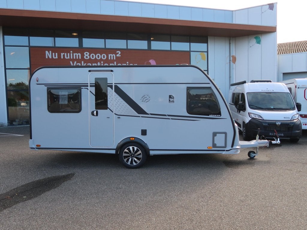 Knaus Sudwind Black Selection 450 FU FRANS BED / RONDZIT, Rondzit, Tot en met 2, Overige typen, 5 tot 6 meter