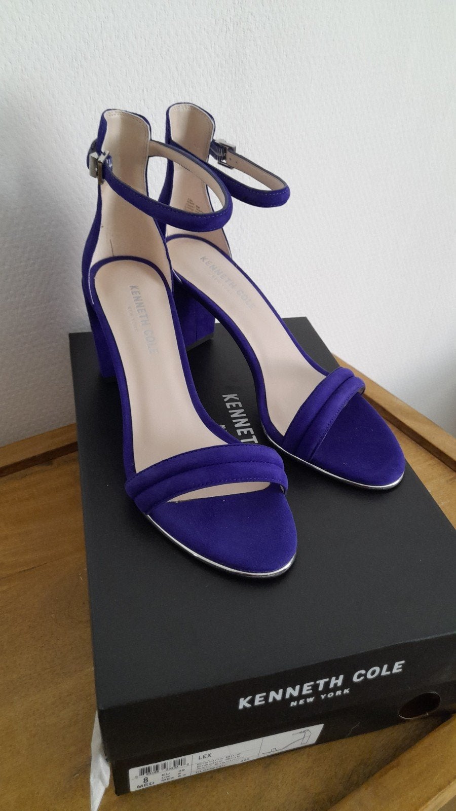 Mooie schoentjes maat 39 van Kenneth Cole Nieuw!, Kleding | Dames, Schoenen, Kenneth cole, Blauw, Nieuw, Sandalen of Muiltjes
