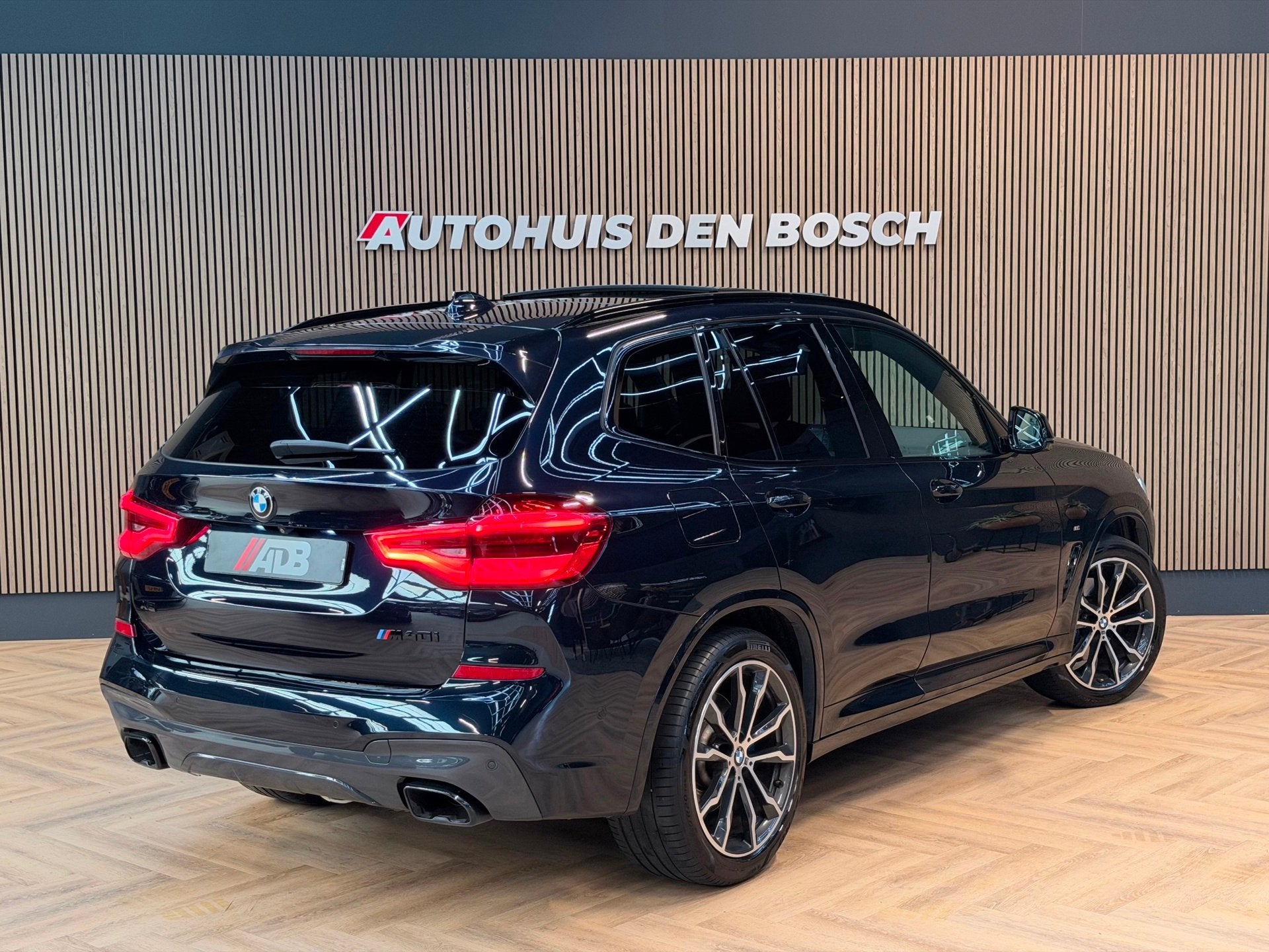 BMW X3 M40i xDrive High Executive 361PK |Pano|Keyless|Memory, Auto's, Dealer onderhouden, Gebruikt, 1820 kg, Zwart
