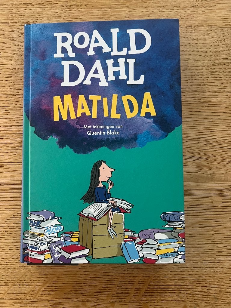 Roald Dahl Matilda hardcover Quentin Blake editie 2023, Roald Dahl, Verzenden, Zo goed als nieuw, Fictie