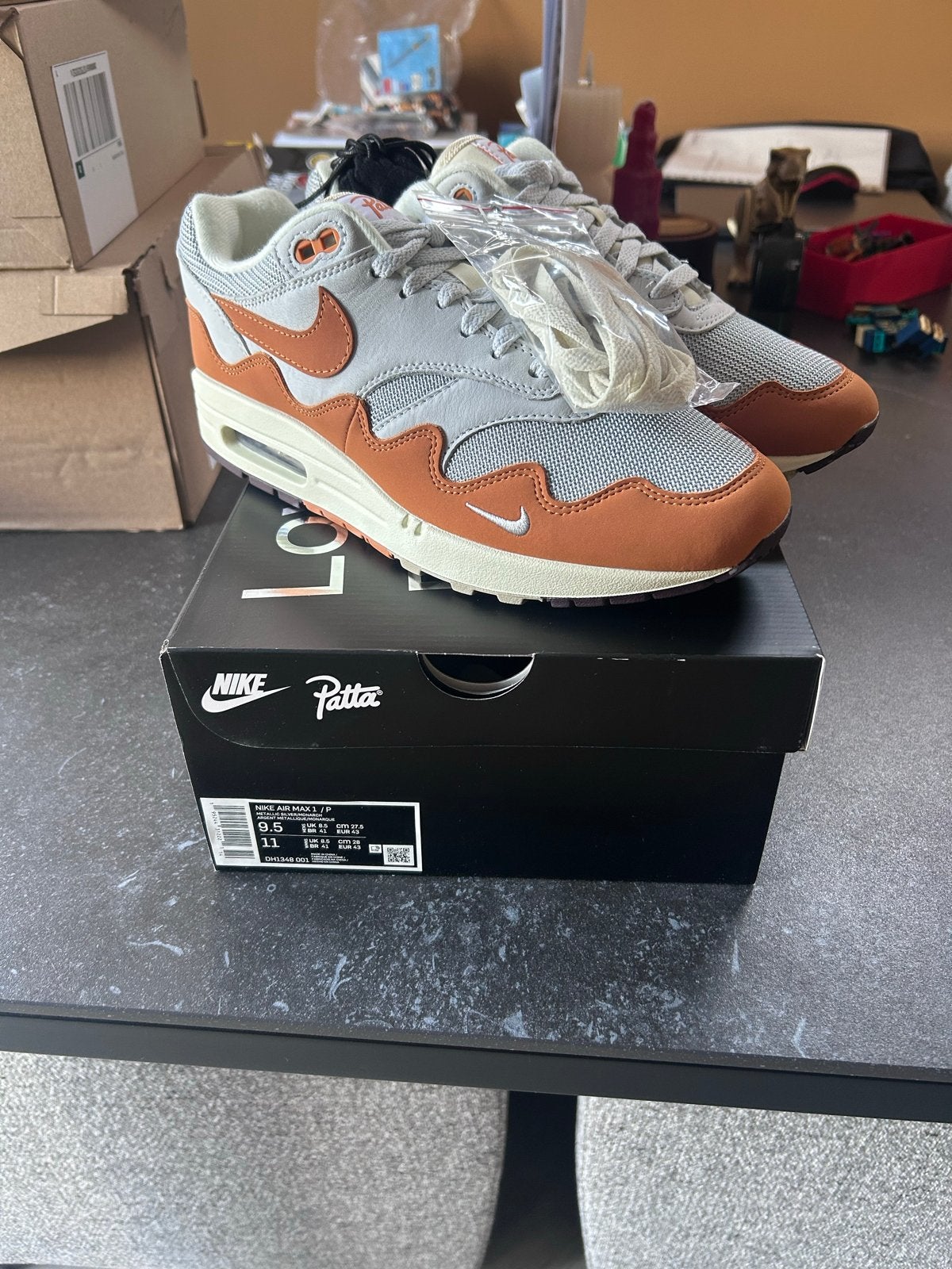 Nike Air Max 1 Patta Monarch - Nieuw in doos, Ophalen, Nieuw, Overige kleuren, Sneakers of Gympen