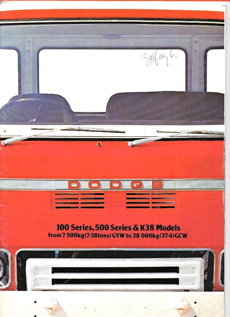 DODGE TRUCKS  1976, Boeken, Auto's | Folders en Tijdschriften, Zo goed als nieuw, Overige merken, Ophalen of Verzenden