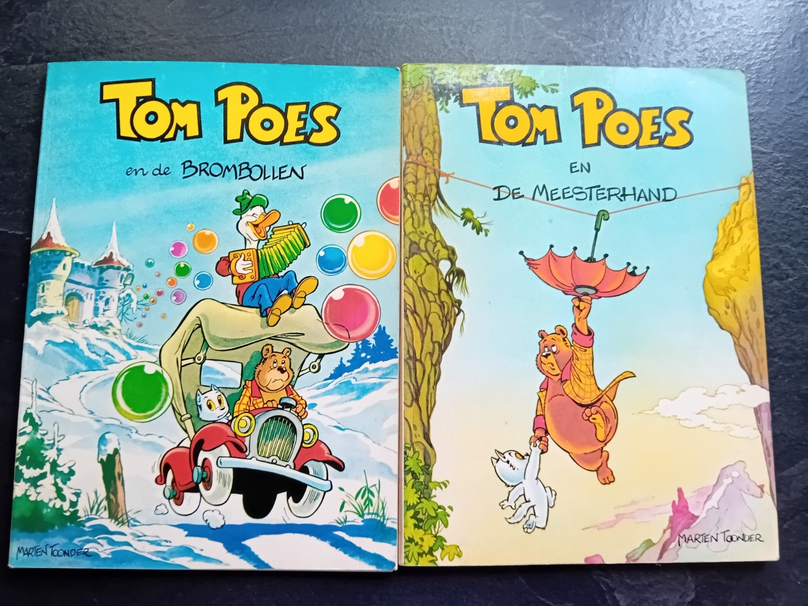 Tom Poes en de Brombollen & Tom Poes en de Meesterhand, Boeken, Stripboeken, Meerdere stripboeken, Ophalen of Verzenden, Gelezen