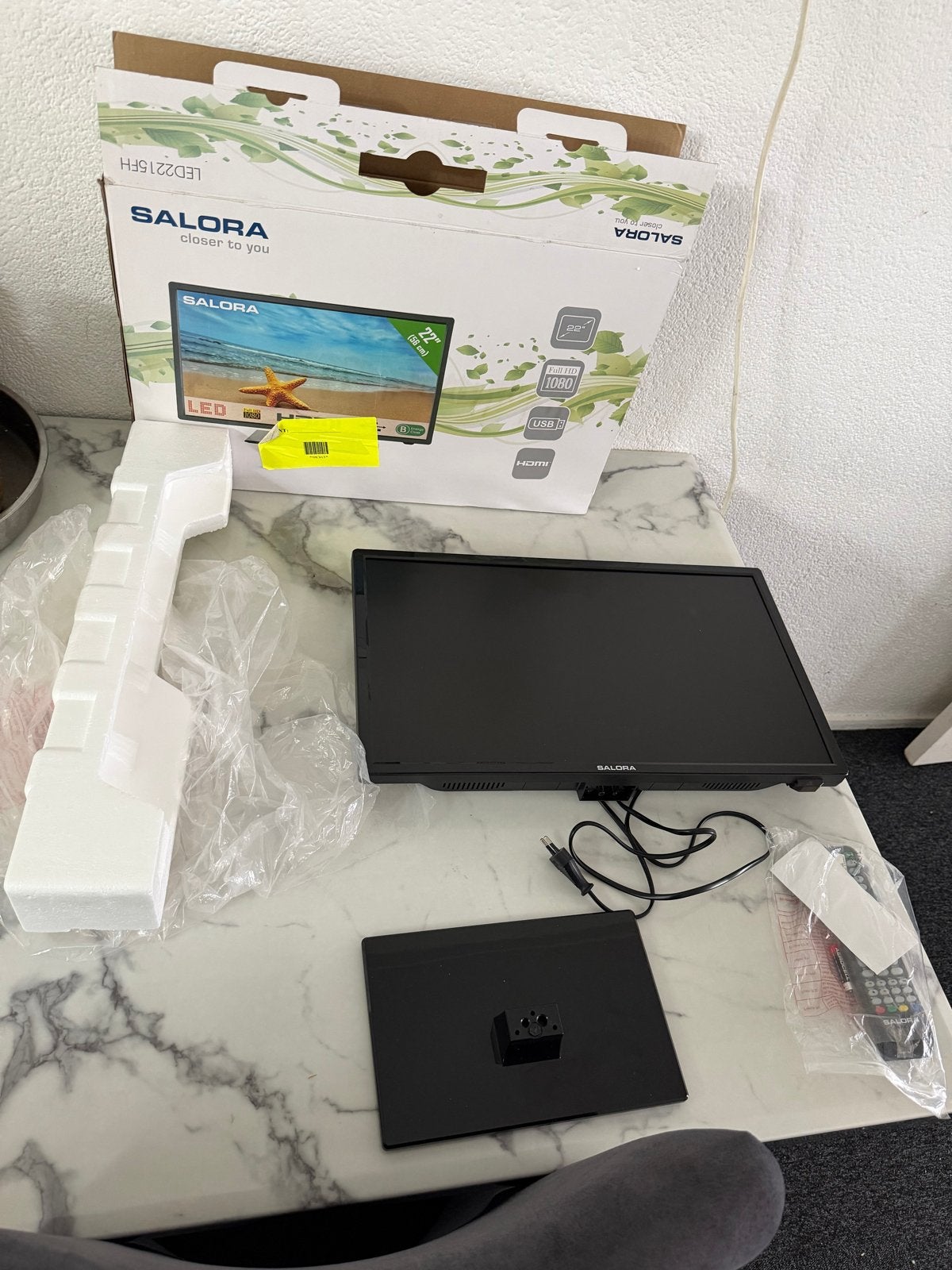 Salora 22 inch (56 cm) Full HD LED TV -, LED, 50 Hz, Nieuw, 40 tot 60 cm
