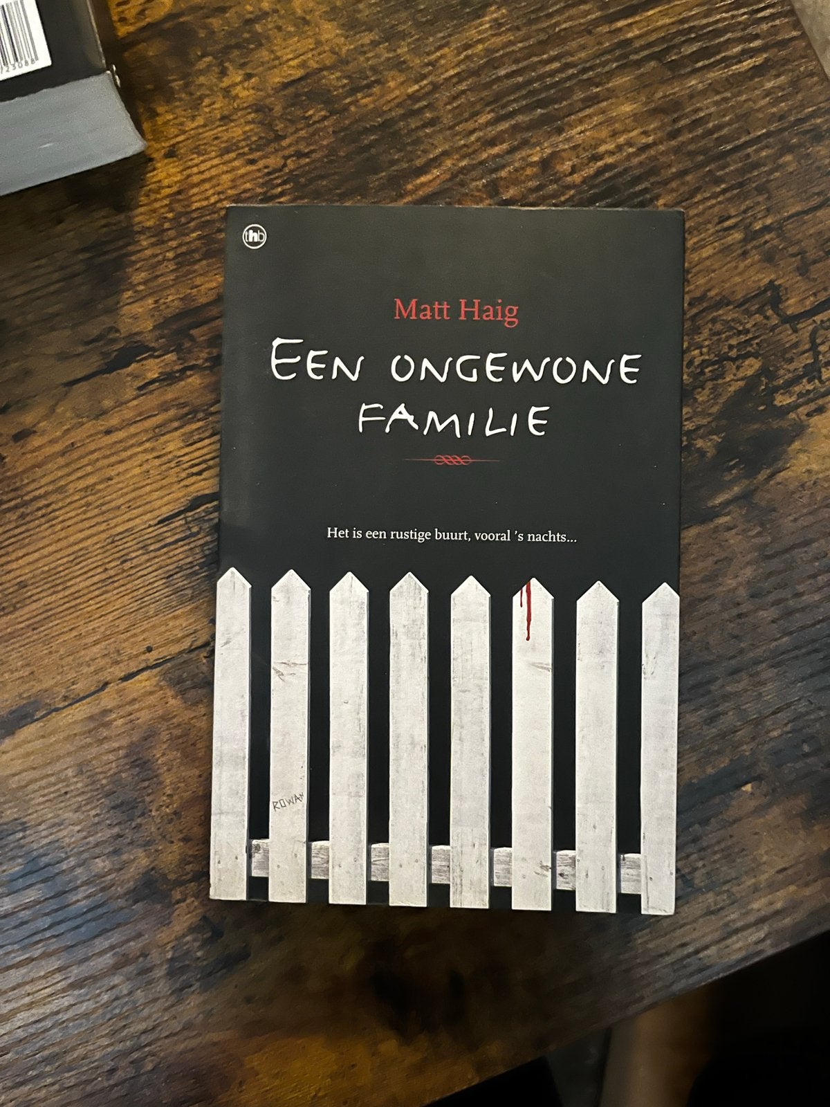 Een Ongewone Familie - Matt Haig (Zo goed als nieuw), Boeken, Ophalen of Verzenden, Zo goed als nieuw, Europa overig