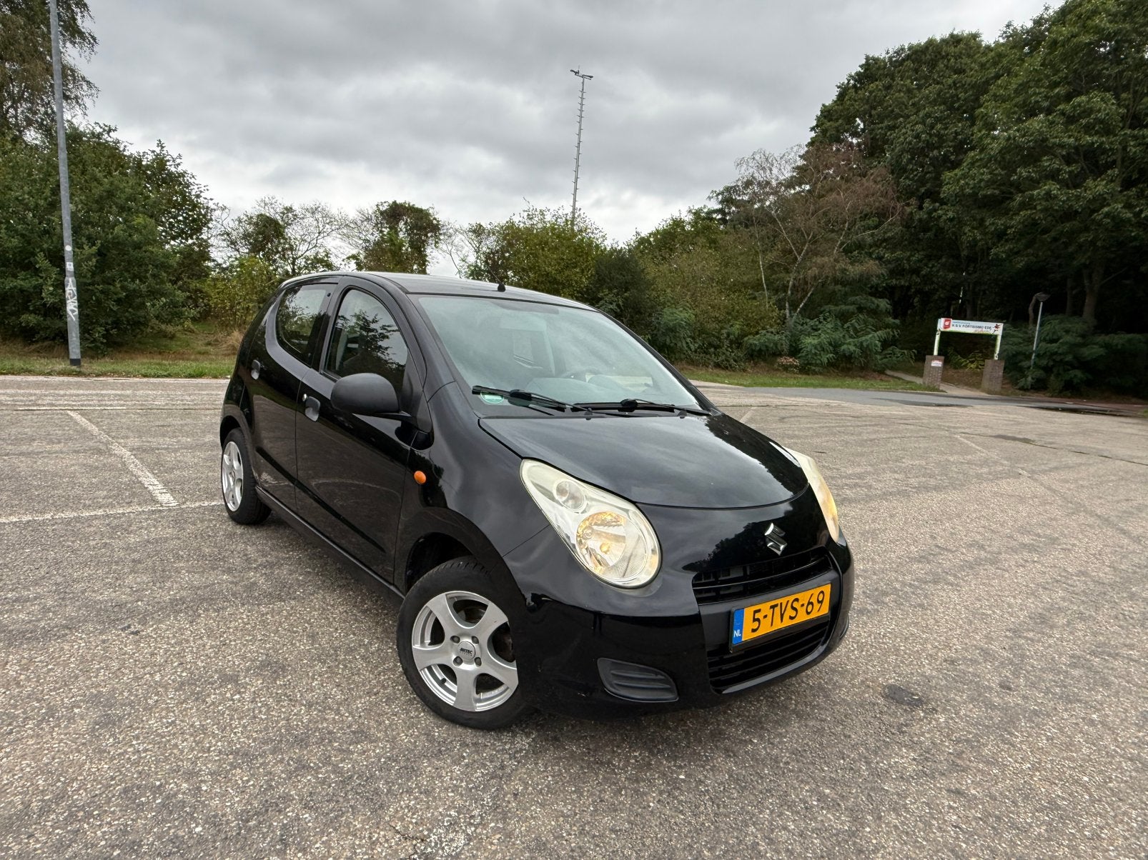 Suzuki Alto 1.0 2009 Zwart, Voorwielaandrijving, 4 stoelen, Handgeschakeld, 3 cilinders