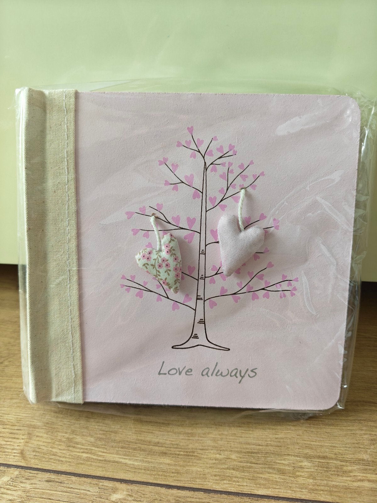 NIEUW Roze fotoalbum met hartjes en 'Love always' opdruk, Ophalen of Verzenden, Nieuw
