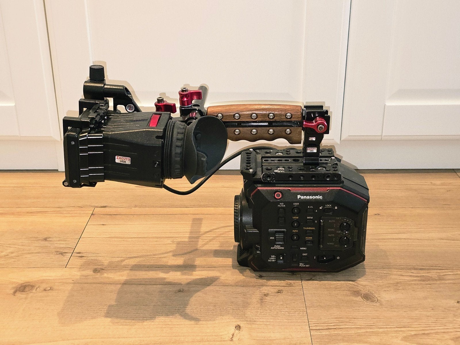 Panasonic Eva1 cinema camera met accessories, Ophalen, Gebruikt, Video