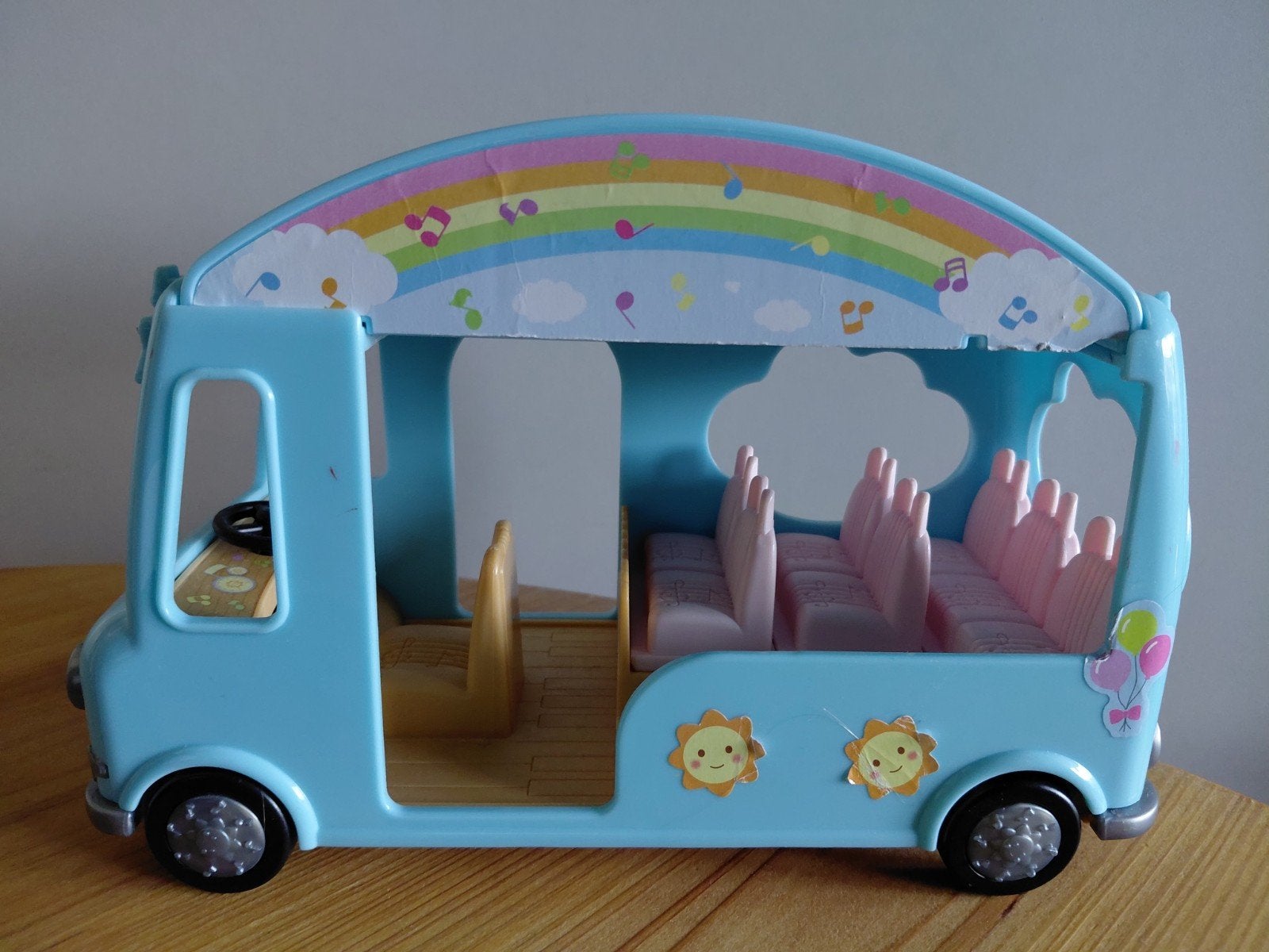 Sylvanian Families blauwe crèche bus/regenboogbus compleet, Kinderen en Baby's, Ophalen of Verzenden, Zo goed als nieuw, Toebehoren
