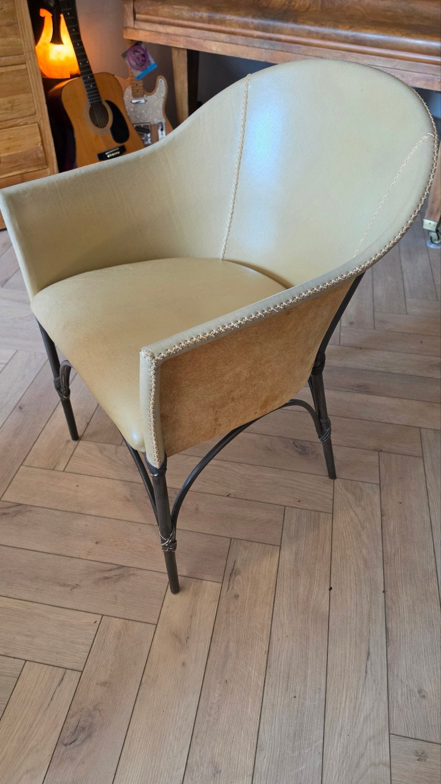 Budji layug leren design stoel, Ophalen, Gebruikt, Twee, Bruin