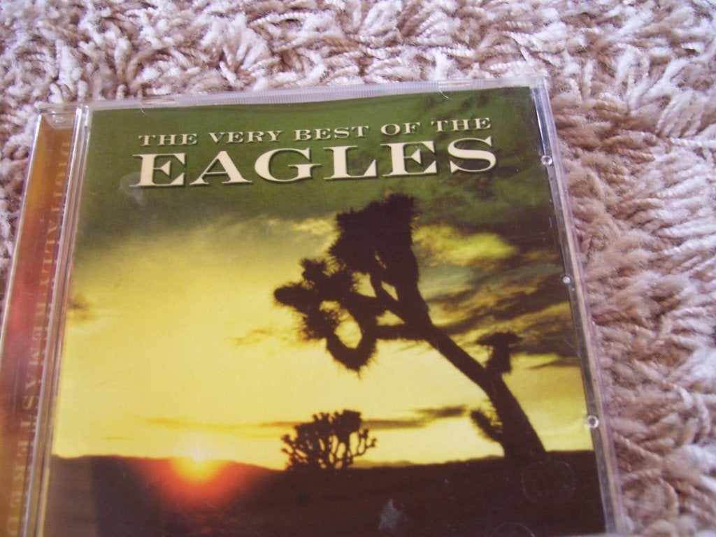 THE EAGLES THE VERY BEST, Ophalen of Verzenden, Zo goed als nieuw, Pop