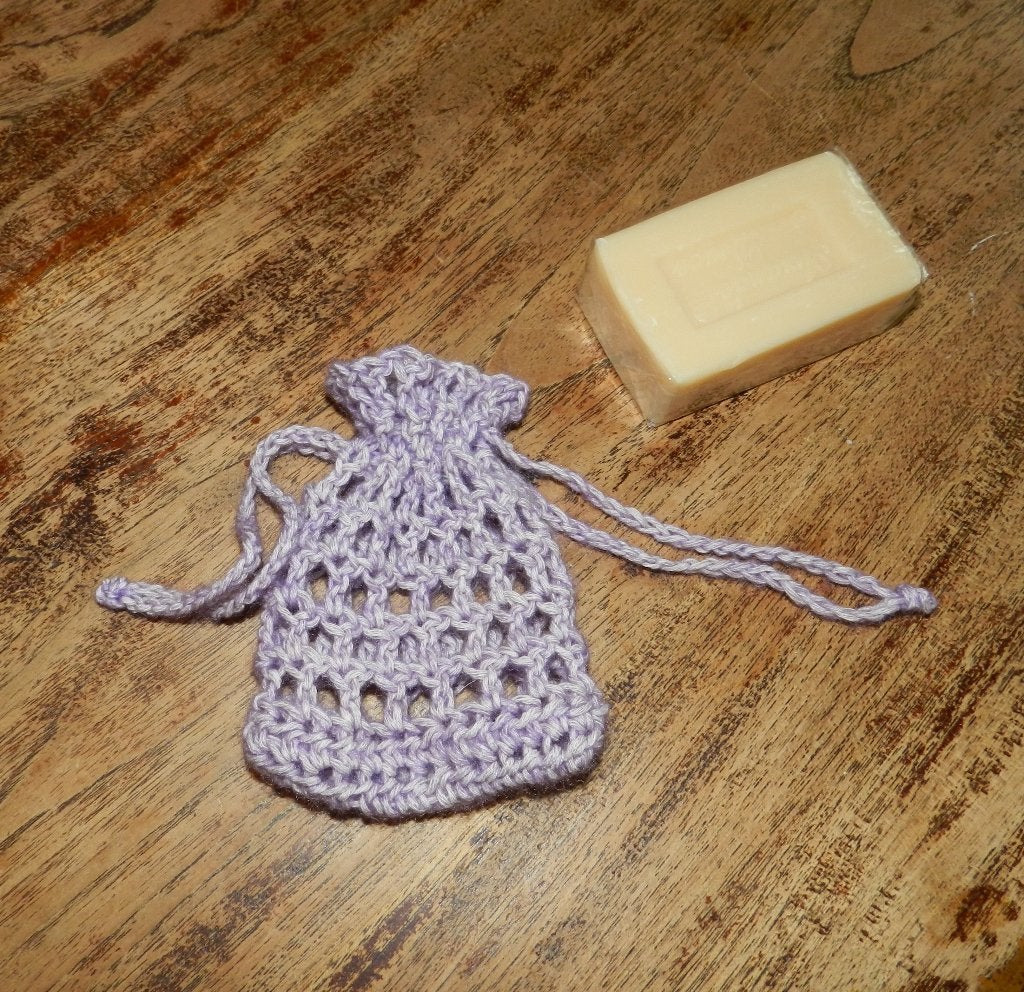 Lila handgehaakt zeepzakje/geurzakje. Afmeting: 8x12 cm., Verzenden, Nieuw