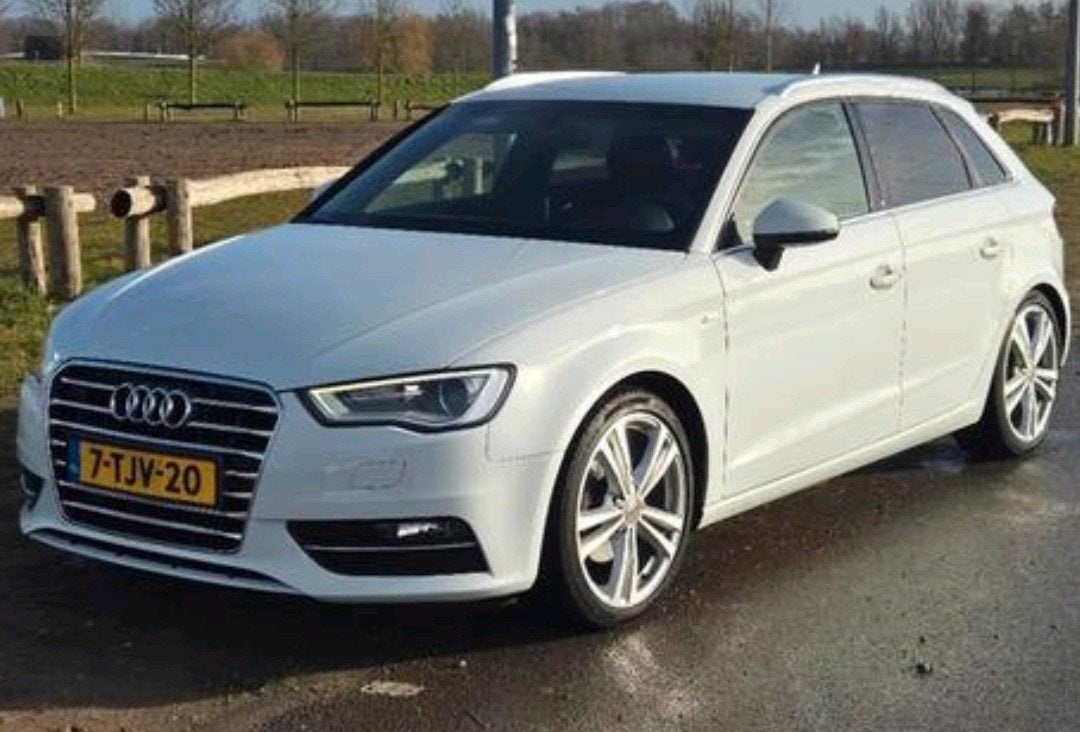 Audi A3 1.4 Tfsi 90KW Sportback S-tronic 2013 Wit, Euro 5, Bluetooth, Zwart, Leder en Stof