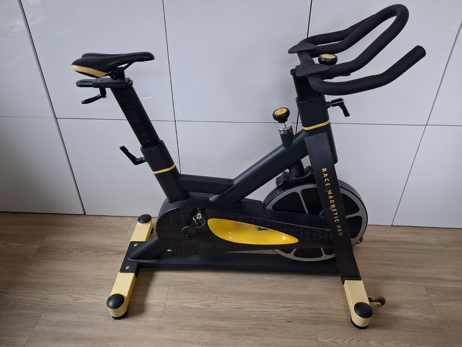 Spinningfiets Race Magnetic Pro, Ophalen, Gebruikt, Spinningfiets, Metaal